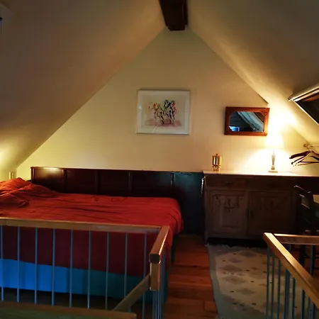 Du Domaine Des Garde-bousset Ferienhaus La Cellette (Puy-de-Dome)