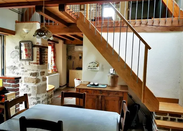 Du Domaine Des Garde-bousset * La Cellette (Puy-de-Dome)