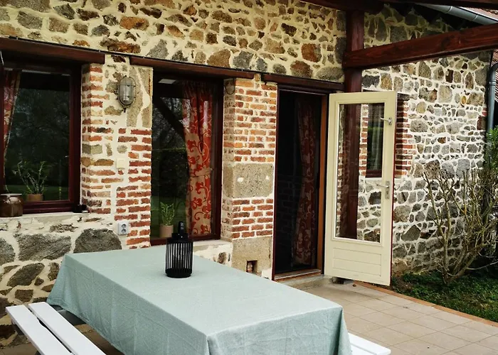 Сasa de vacaciones Du Domaine Des Garde-bousset